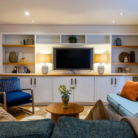 Blake Mews * יורק